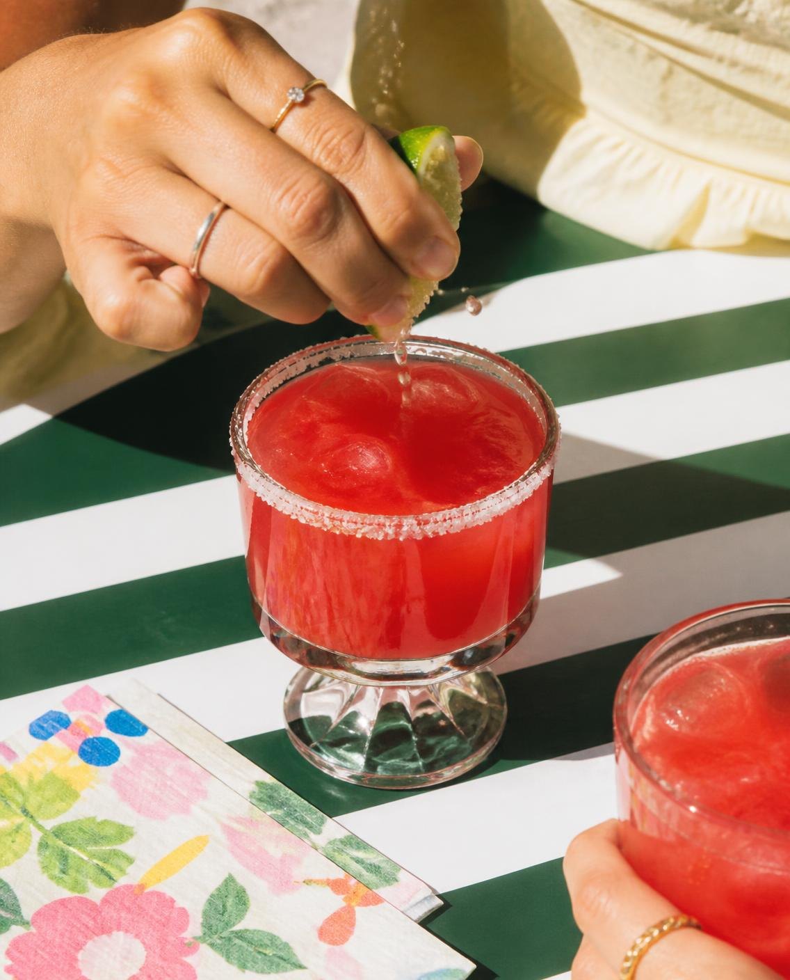 Guava cocktail and lime